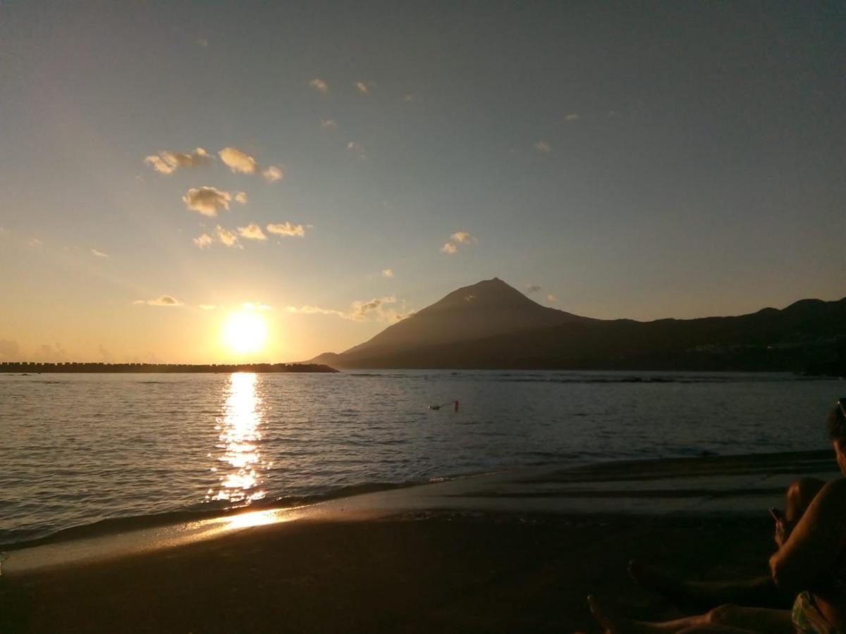 Bed and Breakfast Casa Da Ribeira à Lajes do Pico Extérieur photo