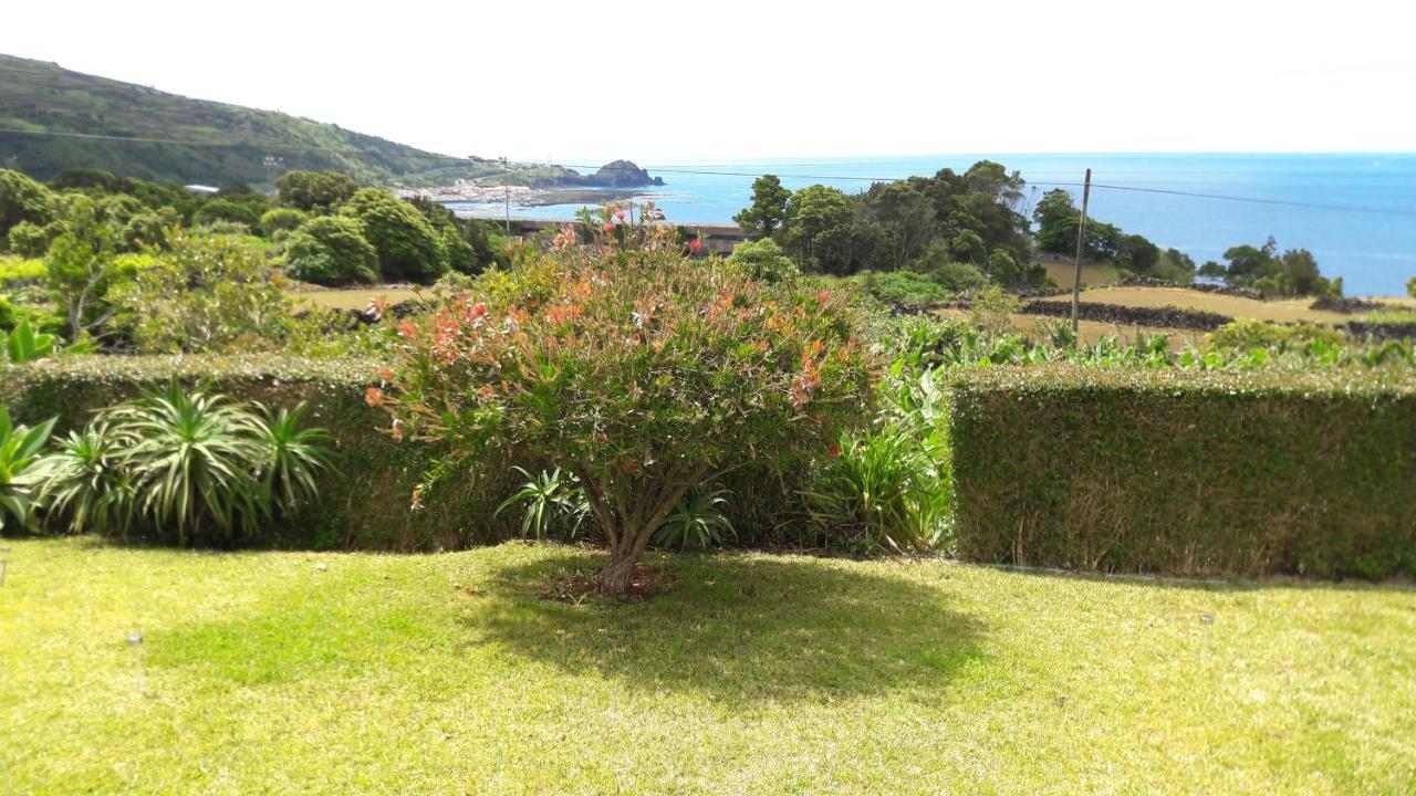 Bed and Breakfast Casa Da Ribeira à Lajes do Pico Extérieur photo