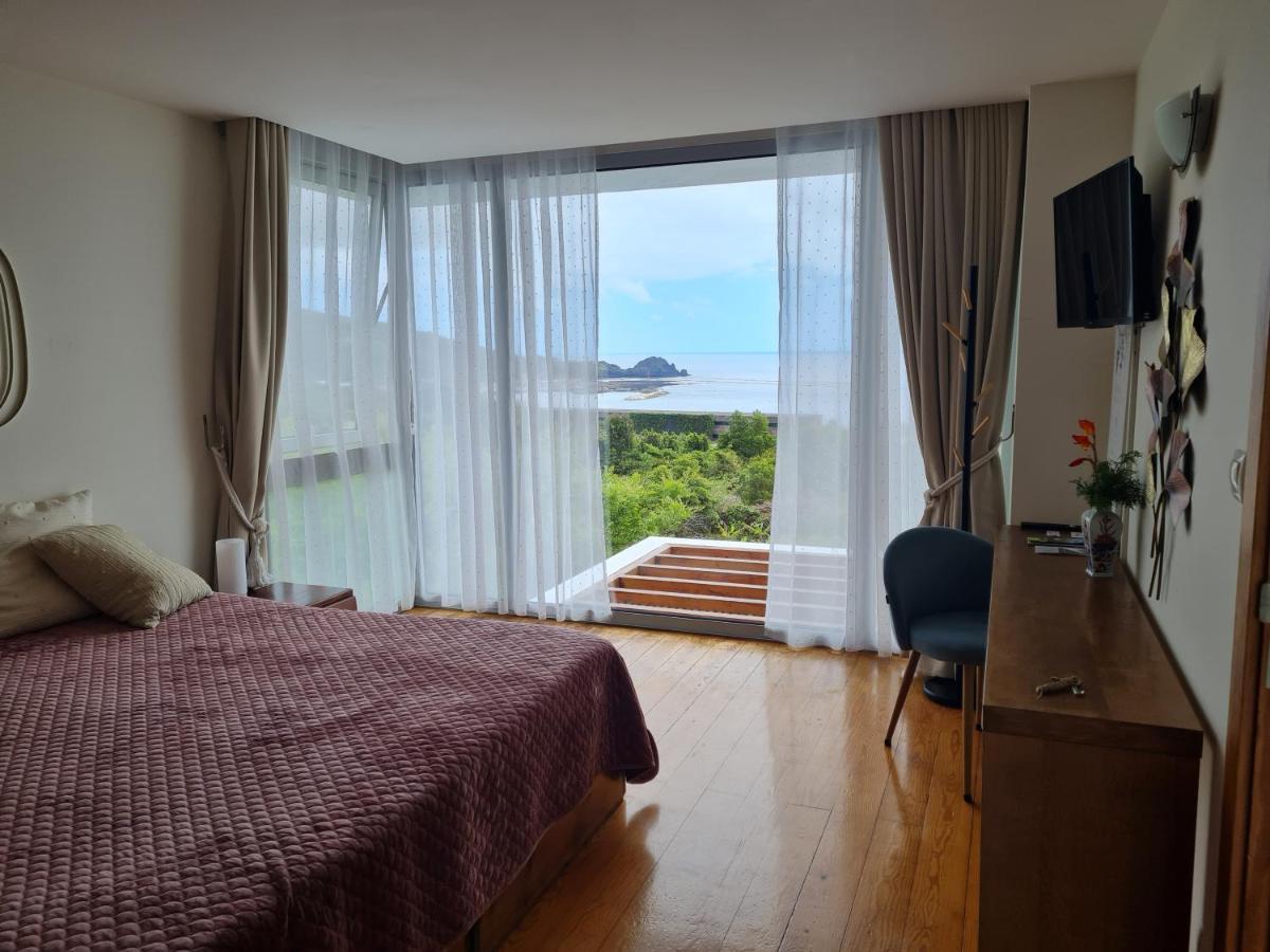 Bed and Breakfast Casa Da Ribeira à Lajes do Pico Extérieur photo