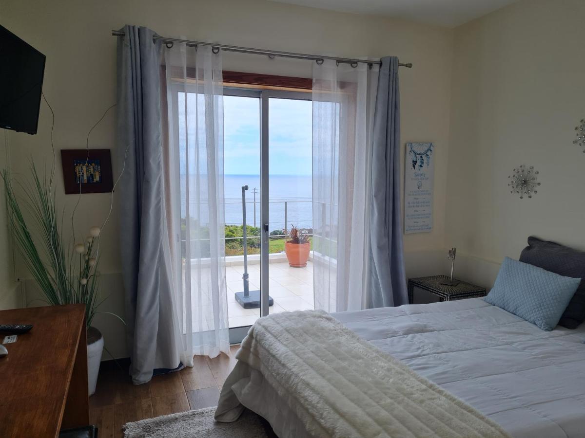 Bed and Breakfast Casa Da Ribeira à Lajes do Pico Extérieur photo